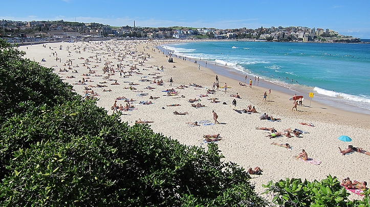 「オーストラリアで一番のビーチ」として名が挙がったオーストラリア・シドニーの海水浴場「ボンダイ・ビーチ」(2013年)の画像