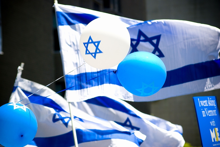 イスラエルの国旗(2009年・ニューヨーク・「イスラエルパレード」)の画像