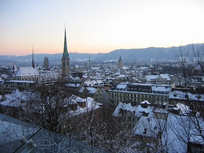 「スイスの代表的な事物」の一例として挙がったスイスの都市チューリッヒの雪景色(2004年)の画像