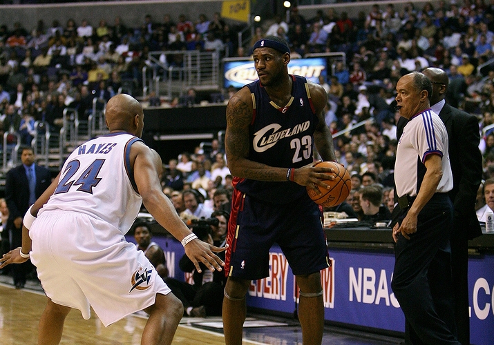 バスケットボール選手のレブロン・ジェームズ(2007年・NBA)の画像