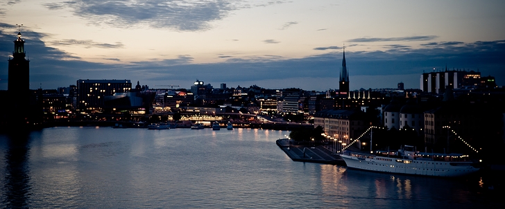 スウェーデンの首都ストックホルムの夜景(2011年)の画像