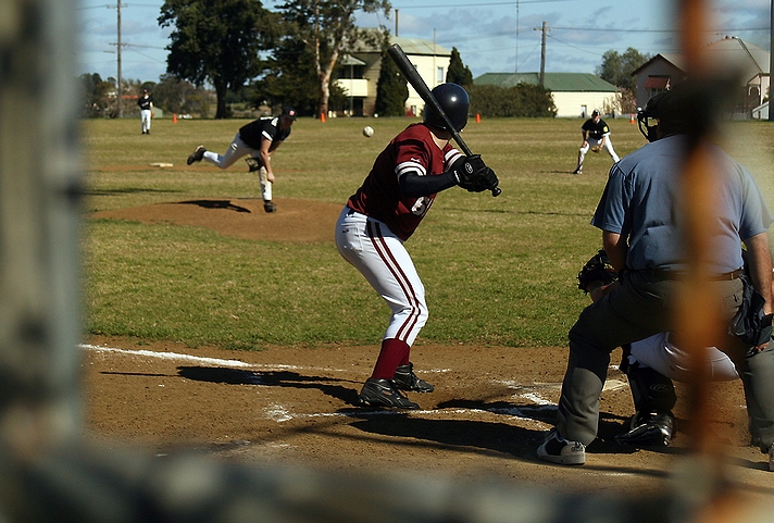 オーストラリアにおける野球の試合風景(2007年・ニューサウスウェールズ州メートランド)の画像