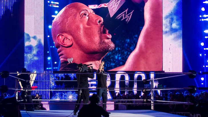 プロレスラーのザ・ロック(2012年・米国マイアミ・WWE「ロウ」)の画像