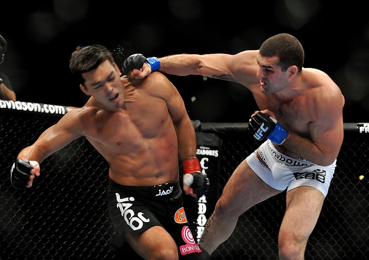 ブラジル出身の総合格闘家リョート・マチダとマウリシオ・フア(2009年・「UFC 104」)