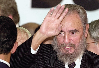 「キューバの有名人」の一例として挙がったキューバの政治家フィデル・カストロ(2003年・ブラジル)の画像