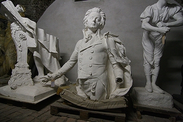 「オーストリア出身の有名人」の一例として挙がったヴォルフガング・アマデウス・モーツァルトの胸像(2012年・オーストリア・ウィーン・ホーフブルク宮殿)の画像