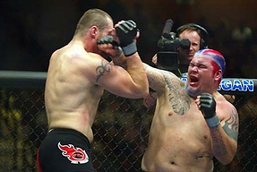 ティム・シルビアとウェスリー・コレイラ＠「UFC 39」(2002年)