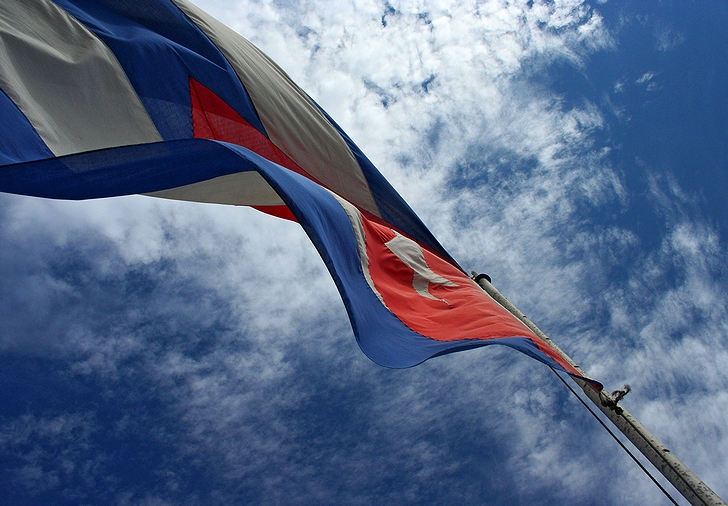 キューバの国旗(2008年・ハバナ)の画像