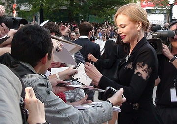 「左利きの芸能人」の一例として挙がった女優のニコール・キッドマン(2013年・トロント国際映画祭)の画像