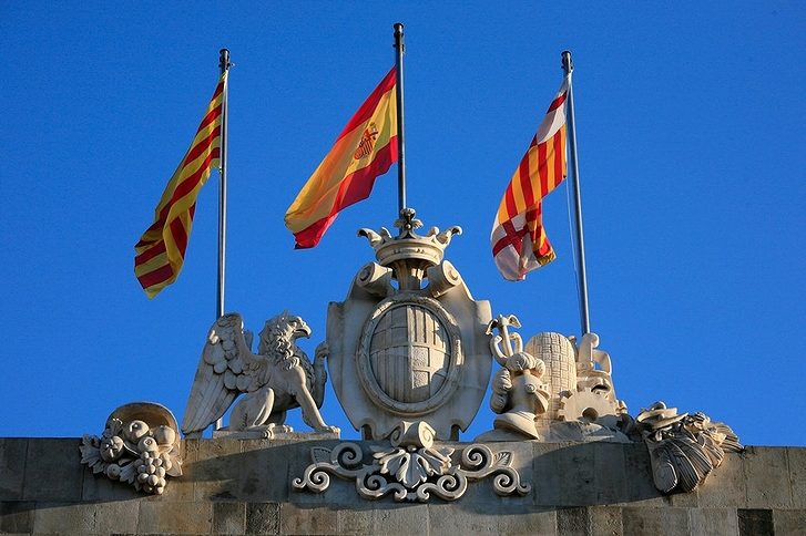 スペインの国旗(2009年)の画像