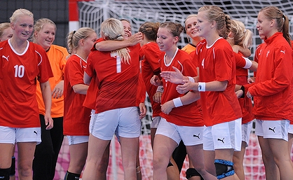 第1回ユースオリンピックのハンドボール女子デンマーク代表チーム(2010年・シンガポール)の画像