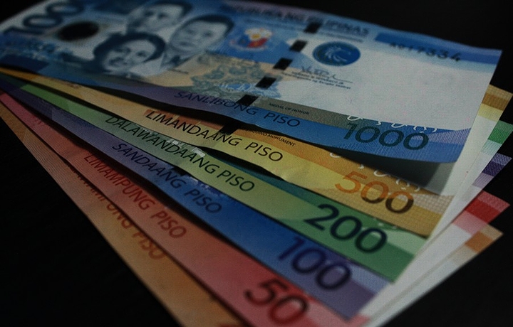 フィリピンのペソ紙幣(2011年)の画像