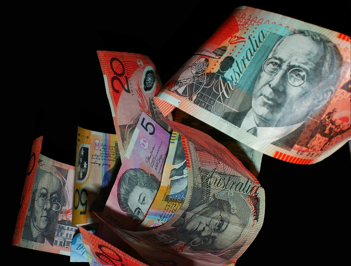 舞うオーストラリアドル紙幣(2009年)の画像