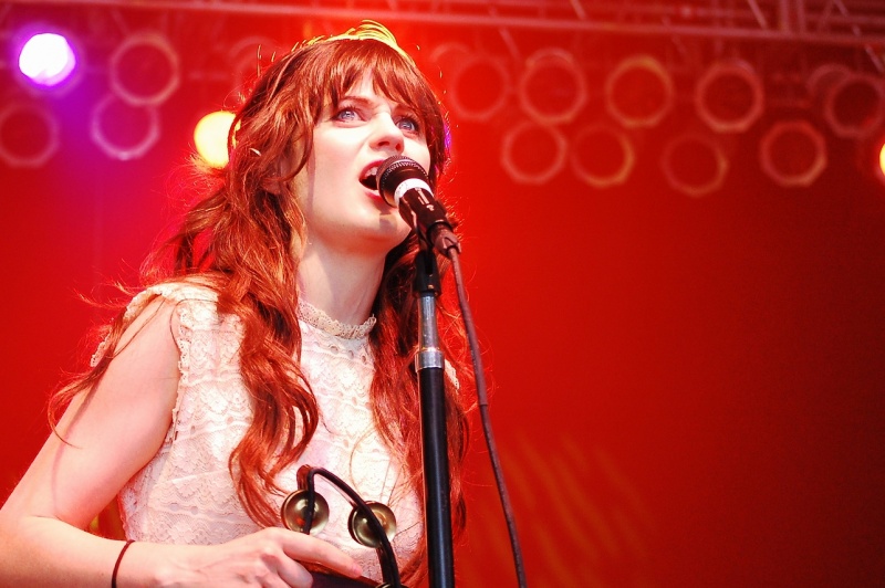 ファイル:ズーイー・デシャネル zooey deschanel 4703906385.jpg