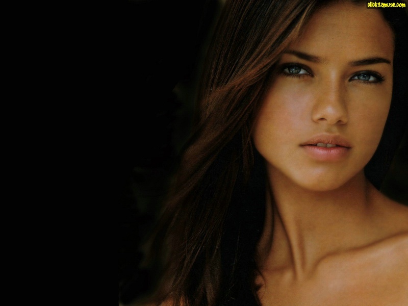 ファイル:アドリアナ・リマ adriana lima (1016).jpg