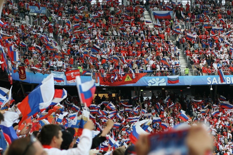 ファイル:Russia - Greece 2585268712.jpg