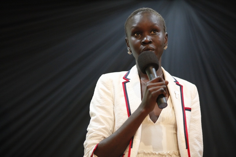 ファイル:Alek Wek 7697539222.jpg