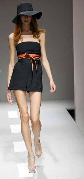 ファイル:オルガ・シェレール 000000111080-irene bagach-fit.jpg