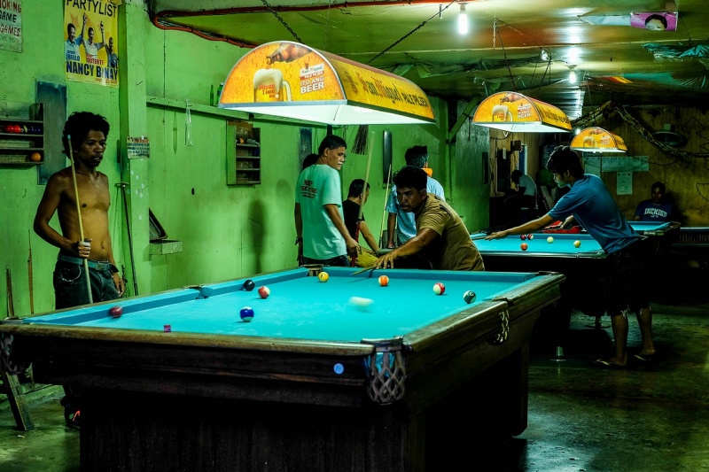 ファイル:Street Photography in Claveria 15628048381.jpg
